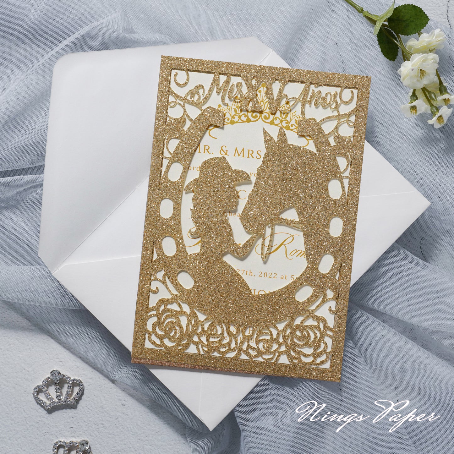 Gold Glitter Laser Cut Pocket Quinceañera Invitation Cards with Envelopes